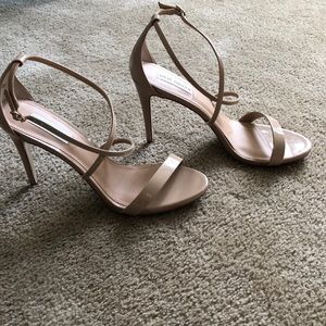 Steve Madden strappy nude heels size 10